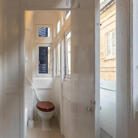 Apartment A In Malta's Capital *